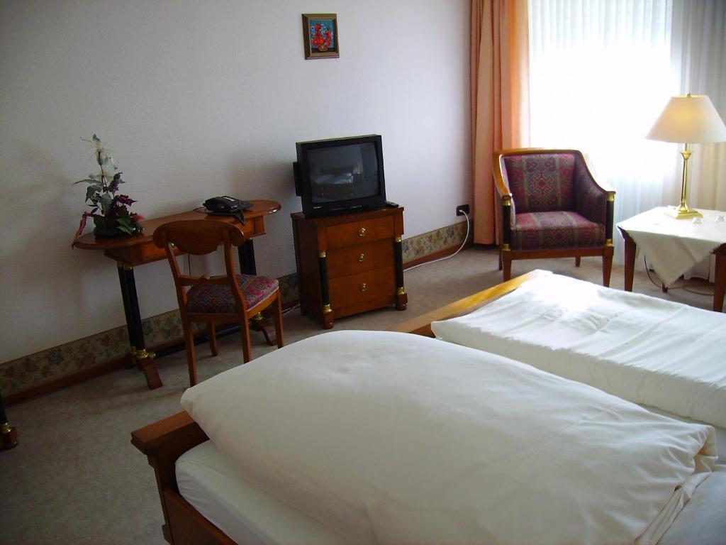 Hotel An Der Hauptallee บัดเพอร์ทอนท์ ห้อง รูปภาพ