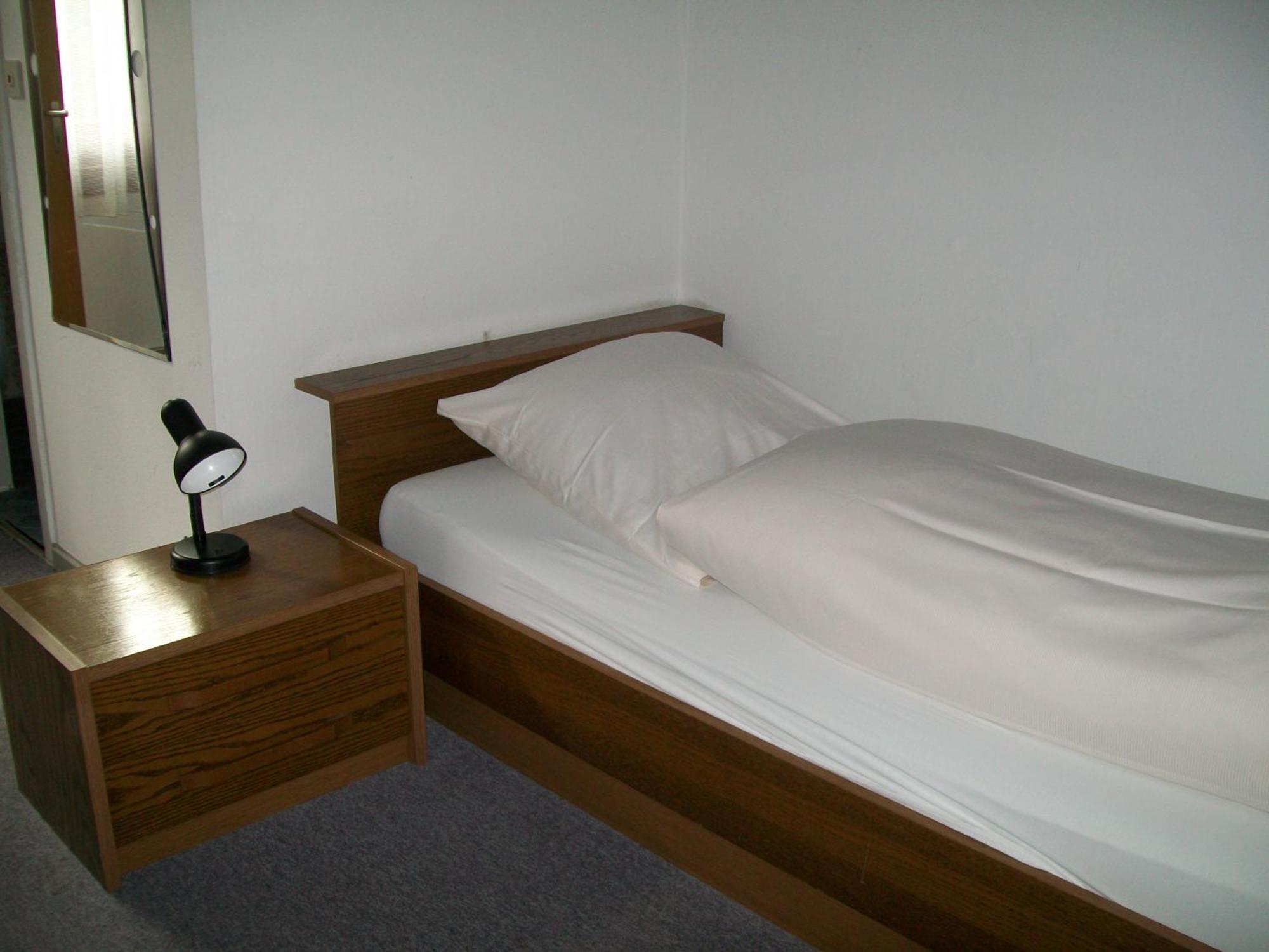 Hotel An Der Hauptallee บัดเพอร์ทอนท์ ภายนอก รูปภาพ